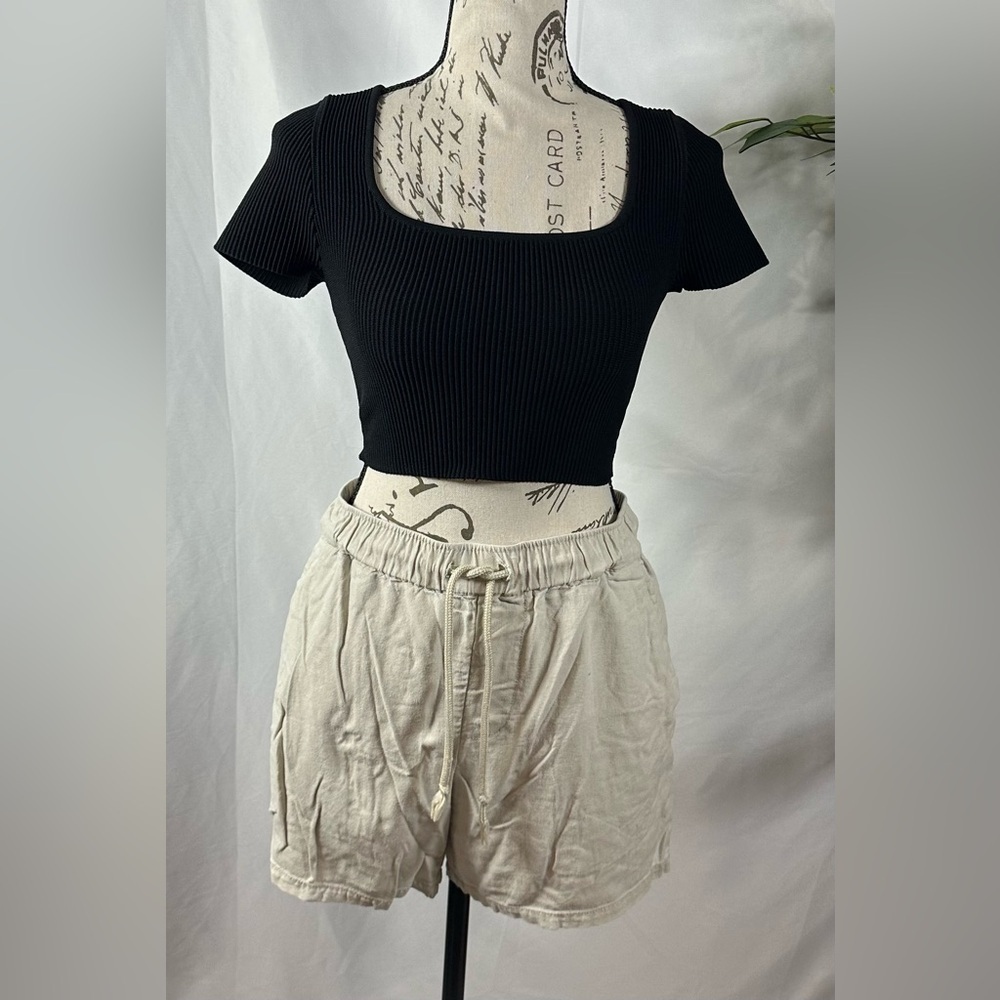 ASOS Tan Bermudas Relaxed Fit Cotton Blend 🤍🤍 - Picture 9 of 11